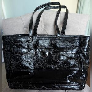 Coach F19256 Signature Stitched Black Patent Travel Bag, Large, READ NOTES